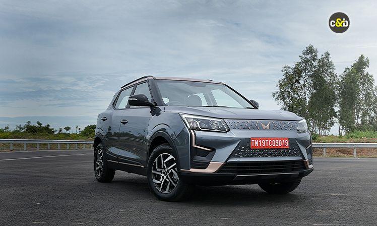 The EC variant of the XUV400 is available with a cash discount of Rs 1.50 lakh while the range-topping EL variant is offered with a discount of Rs 4 lakh.  