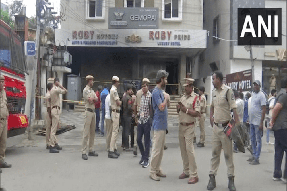 MoRTH Expected To Launch Probe Into Secunderabad EV Fire – Report MoRTH Expected To Launch Probe Into Secunderabad EV Fire – Report