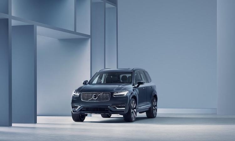 The factory will be closed for one week due to the ongoing problem with semiconductor shortages, Volvo said.