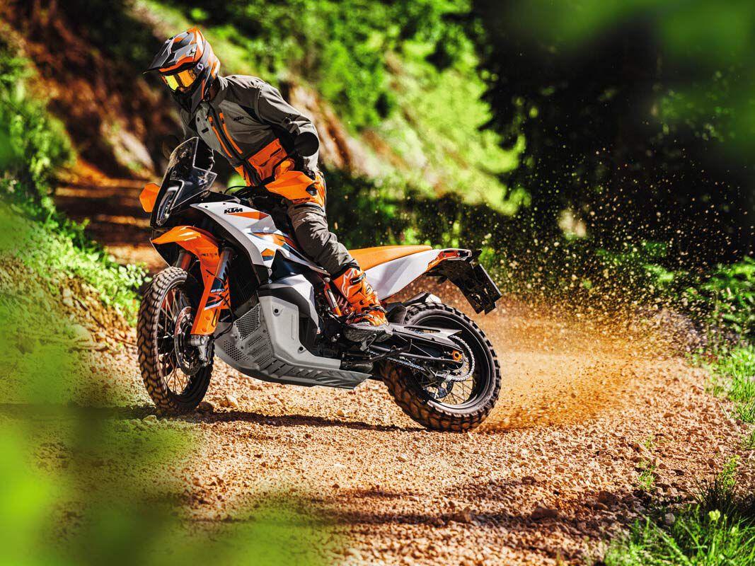 2023 KTM 890 Adventure R Unveiled