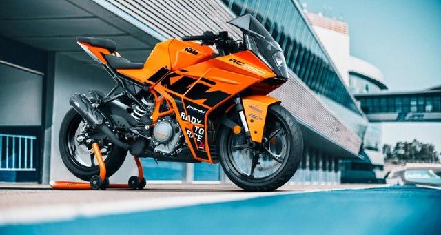 KTM RC 390 & RC 200 Special GP Edition Launched In India, Prices Start At Rs. 2.15 Lakh 