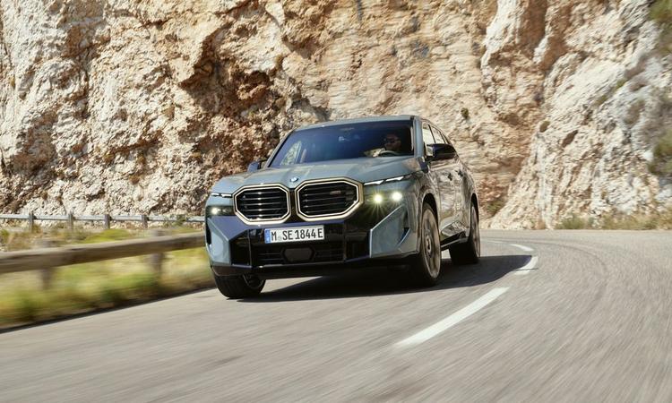 BMW M’s first-ever plug-in hybrid will be launched alongside the X7 facelift and the updated M 340i.