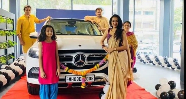Not A Scam! Actor Pratik Gandhi Brings Home The Mercedes-Benz GLS Worth Rs. 1.16 Crore Not A Scam! Actor Pratik Gandhi Brings Home The Mercedes-Benz GLS Worth Rs. 1.16 Crore