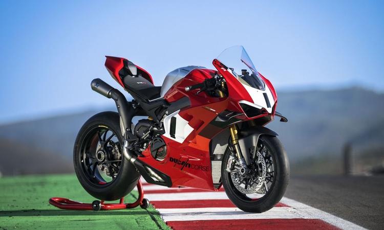 New Panigale V4 R gets a number of incremental changes over the previous bike to improve performance.