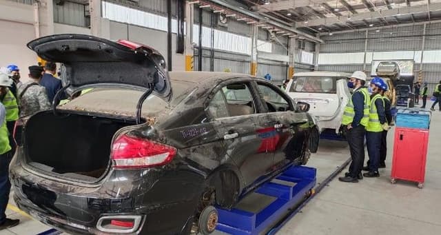 Delhi De-registered Over 50 Lakh Old Vehicles In 2022: Report The Delhi Transport body de-registered over 53 lakh vehicles between 2018 and October 2022. These vehicles had reached their respective end of life and as per norms, diesel vehicles have a 10-year age limit while petrol vehicles have a 15-year age limit in the national capital.