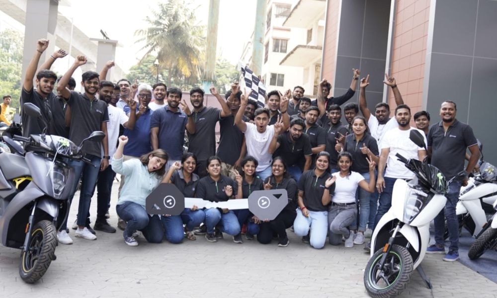 Ather Energy Delivers 250 Units Of The Ather 450X in Bangalore In One Day Ather Energy Delivers 250 Units Of The Ather 450X in Bangalore In One Day