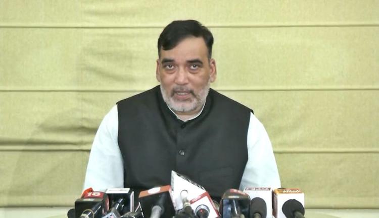 Announcing the launch of the 'Red Light On, Gaadi Off’ campaign from October 28, Delhi Environment Minister, Gopal Rai said that the notification that required vehicle owners to produce a valid PUC certificate to refuel at a petrol pump has been put on hold.