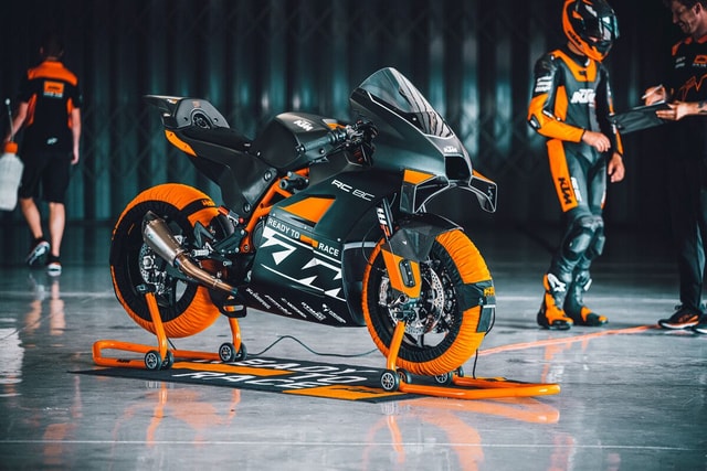 2023 KTM RC 8C Revealed; Only 200 Units Will Be Manufactured 2023 KTM RC 8C Revealed; Only 200 Units Will Be Manufactured