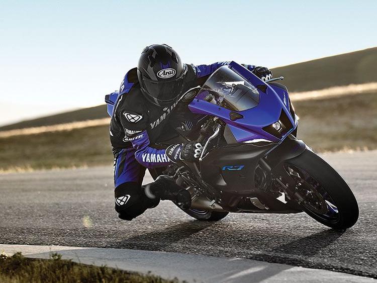 Yamaha recently sought international patent protection applications for YZF-R9 and R9, which means that the company is ready to make it official soon. 