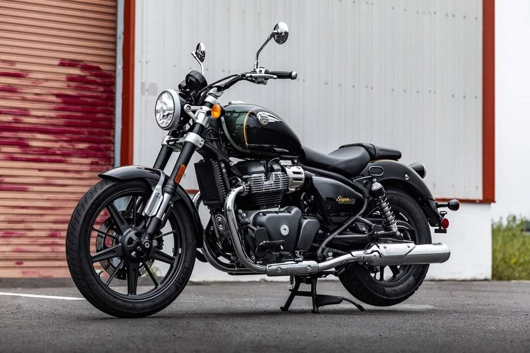 Royal Enfield Super Meteor 650 vs Rivals: Specifications Comparison Royal Enfield Super Meteor 650 vs Rivals: Specifications Comparison