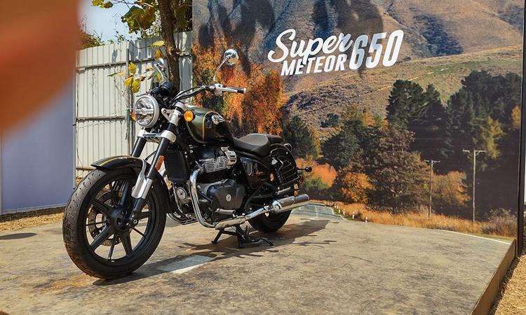 The Royal Enfield Meteor 650 boasts the quintessential retro cruiser design and is the third 650 cc motorcycle joining the RE family.