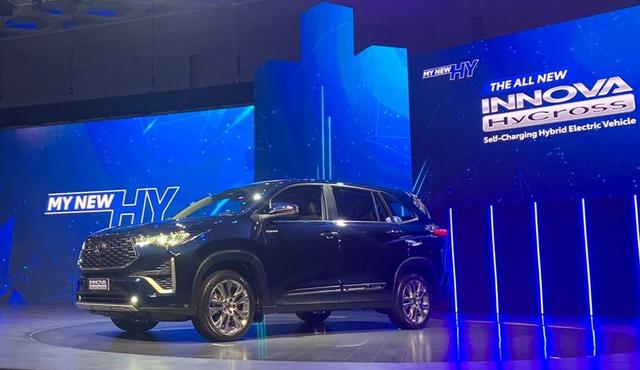 Toyota Innova Hycross Makes India Debut; Launch By Mid-January 2023