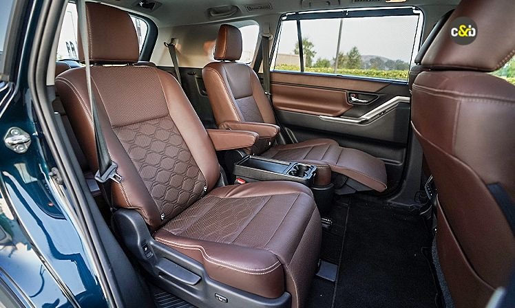 Cars In India With Captain Seats Under Rs 25 Lakh Cars In India With Captain Seats Under Rs 25 Lakh