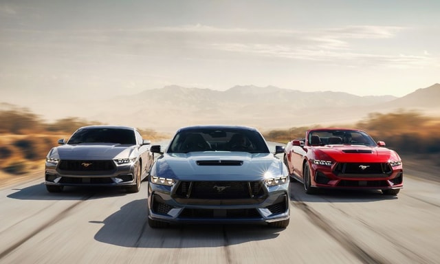 Ford Mustang Dark Horse Debuts With Blue Oval's Most Powerful 5.0-Litre V8 Ever Ford Mustang Dark Horse Debuts With Blue Oval's Most Powerful 5.0-Litre V8 Ever