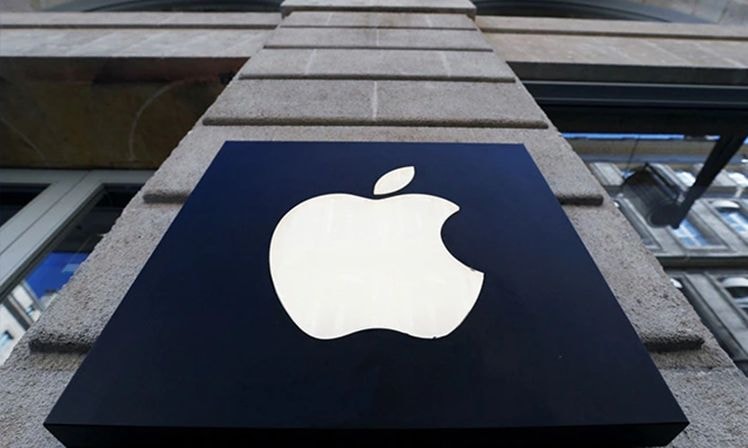 Apple Scales Back Self-Driving Car, Delays Launch To 2026: Report Apple Scales Back Self-Driving Car, Delays Launch To 2026: Report