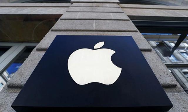 Apple Scales Back Self-Driving Car, Delays Launch To 2026: Report
