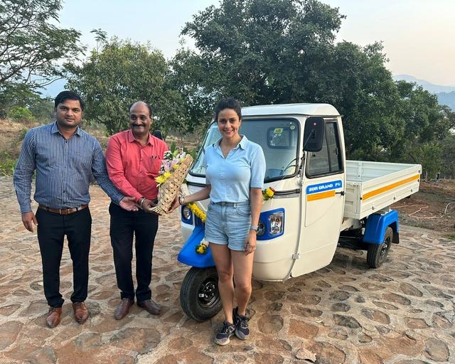 Actor Gul Panag Takes Delivery Of Mahindra Zor Grand Electric 3-Wheeler