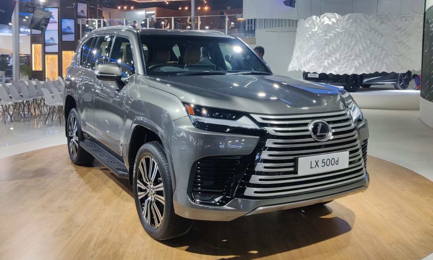 Auto Expo 2023: New Lexus LX Showcased; Priced In India At Rs. 2.82 Crore Auto Expo 2023: New Lexus LX Showcased; Priced In India At Rs. 2.82 Crore
