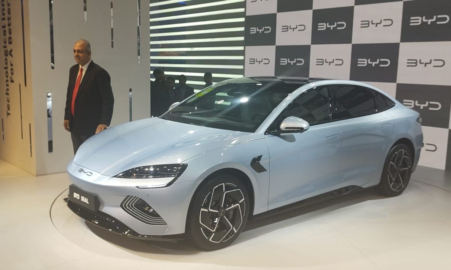 Auto Expo 2023: BYD Seal Electric Sedan Lands In India Auto Expo 2023: BYD Seal Electric Sedan Lands In India