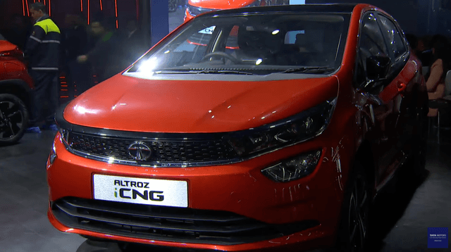 Tata's latest launch, the Altroz CNG comes with sunroof, voice assist, and wider boot space in select variants. 