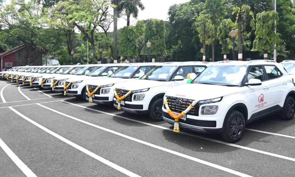 Hyundai Delivers Venue Fleet To Maharashtra Government