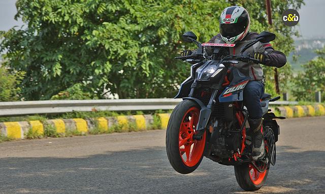 Top 5 Reasons Why You Should Buy The 2024 KTM 390 Duke
