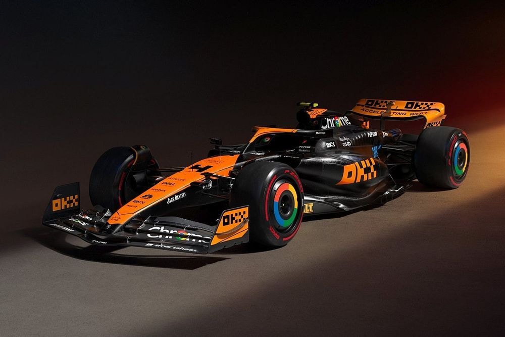 F1: McLaren Unveils “Stealth Mode” Livery For Singapore GP F1: McLaren Unveils “Stealth Mode” Livery For Singapore GP
