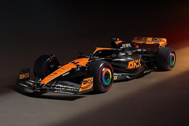F1: McLaren Unveils “Stealth Mode” Livery For Singapore GP