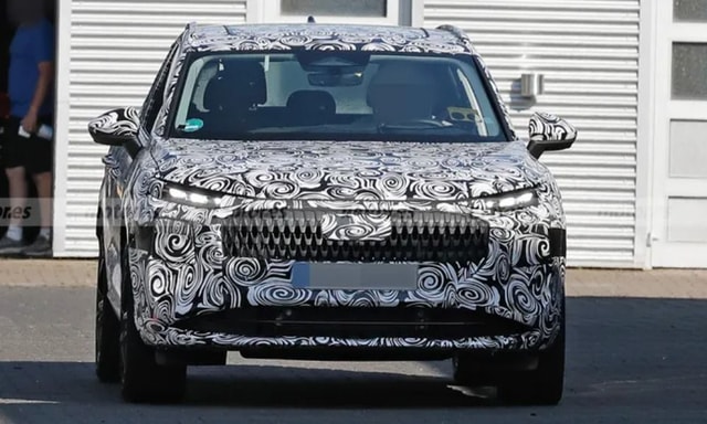 Spy Shots Surface Of The Next-Generation 2025 Audi Q3  Spy Shots Surface Of The Next-Generation 2025 Audi Q3