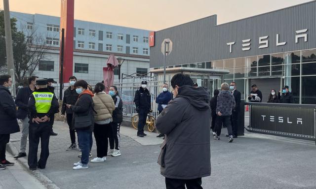 Tesla owners protested after the company declined to offer them rebates on the price cuts it made recently.