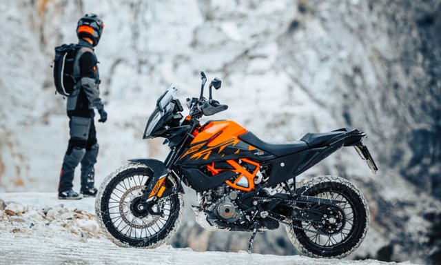 2023 KTM 390 Adventure Unveiled; Gets Spoked Wheels & A New Livery 2023 KTM 390 Adventure Unveiled; Gets Spoked Wheels & A New Livery