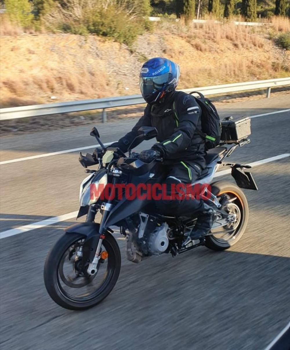 New-Generation KTM Duke Mule Spied Testing New-Generation KTM Duke Mule Spied Testing