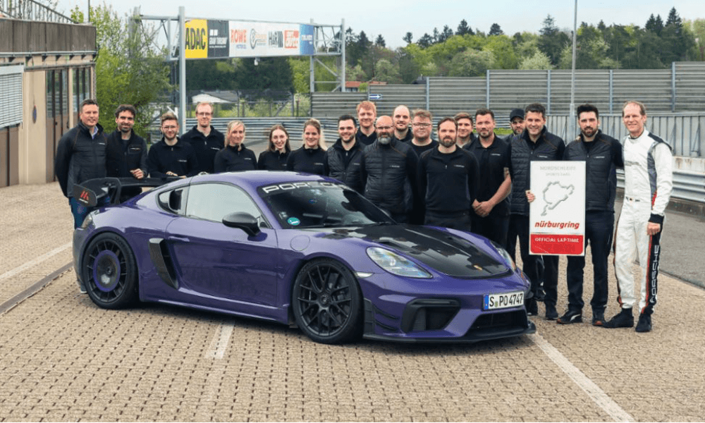Porsche Introduces The Manthey Kit for 718 Cayman GT4 RS Porsche Introduces The Manthey Kit for 718 Cayman GT4 RS