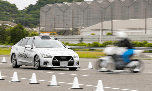 Held at one of its facilities in Japan, the event showcased the system's ability to execute automatic collision-avoidance manoeuvres within the complex environment of intersections
