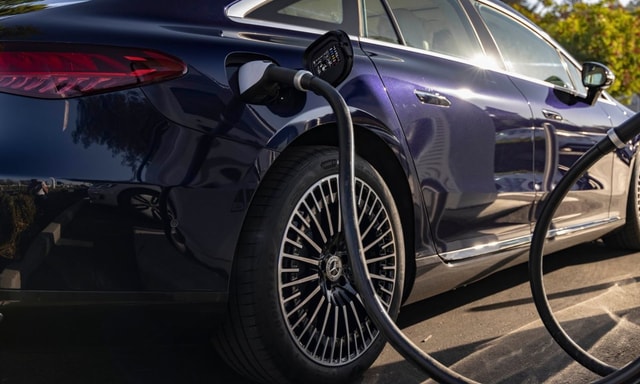 Mercedes-Benz India Offers Complementary Charging For All EQ Customers For 2023 Mercedes-Benz India Offers Complementary Charging For All EQ Customers For 2023