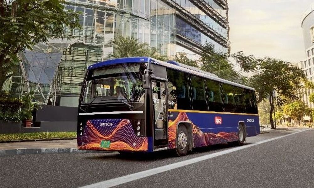 Mumbai’s BEST Says New Premium Bus Service Receiving Good Response Mumbai’s BEST Says New Premium Bus Service Receiving Good Response