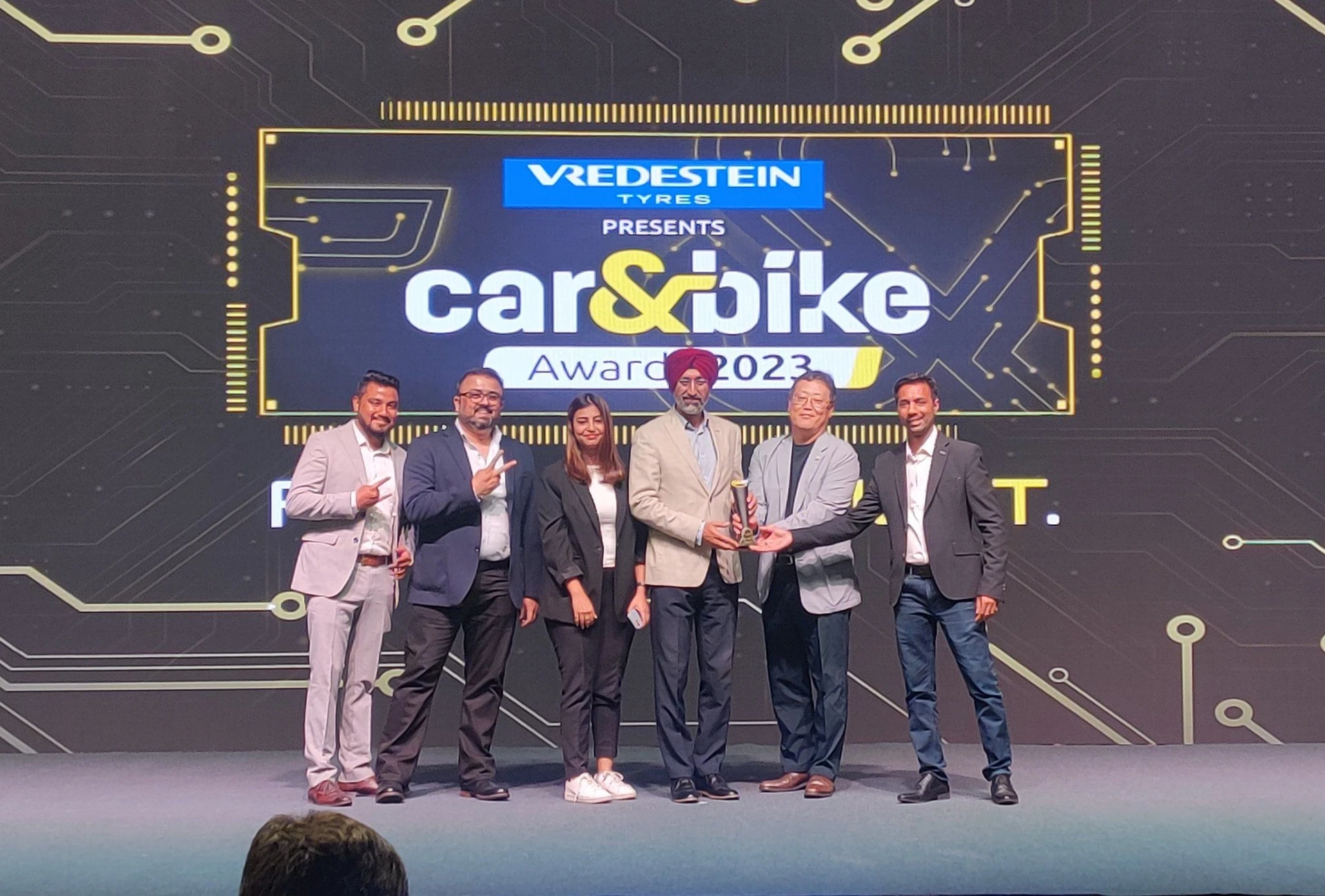 carandbike Awards 2023: Kia Carens Voted Viewers’ Choice Car Of The Year carandbike Awards 2023: Kia Carens Voted Viewers’ Choice Car Of The Year