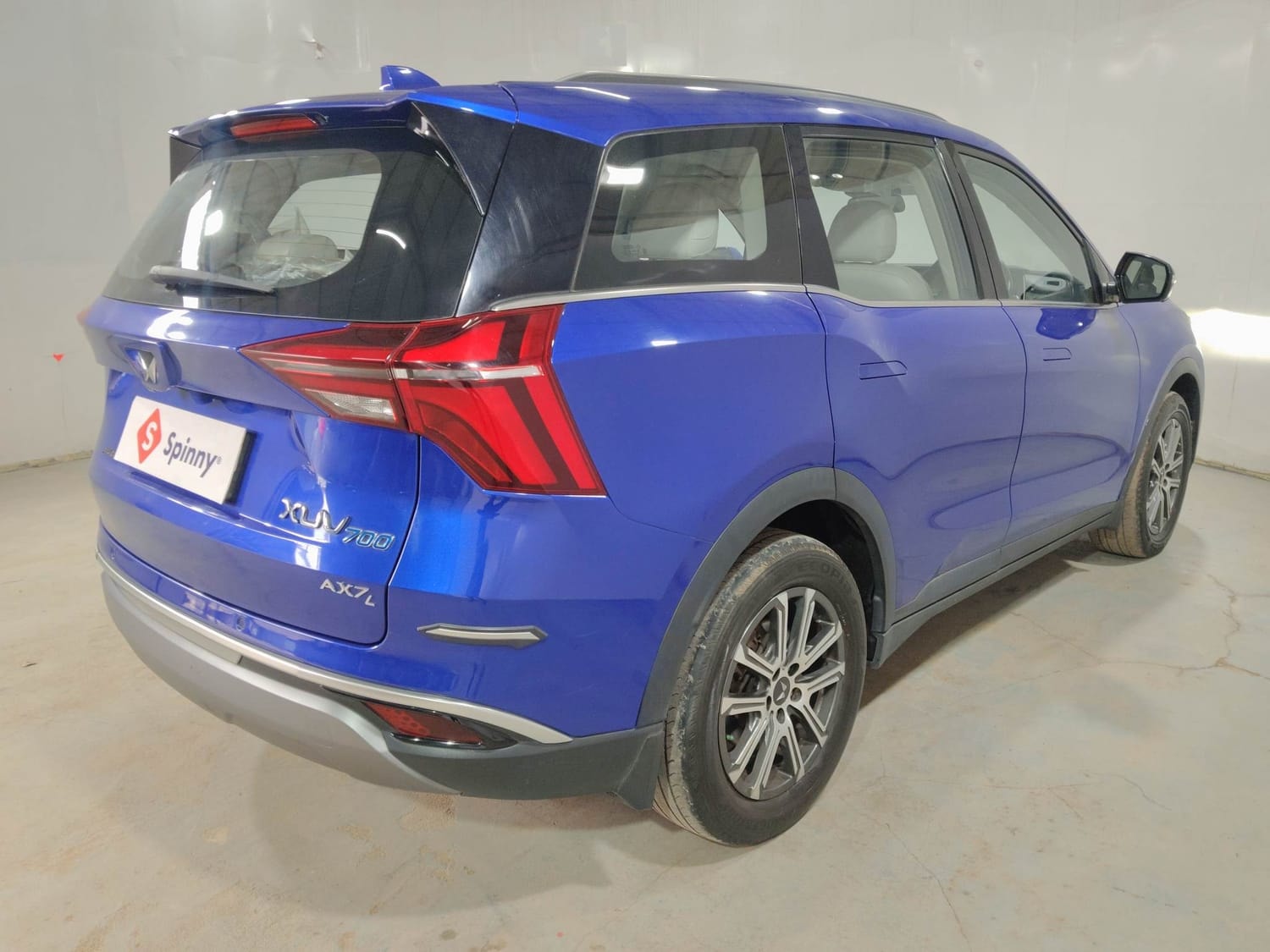 XUV700 image 5 XUV700 image 5