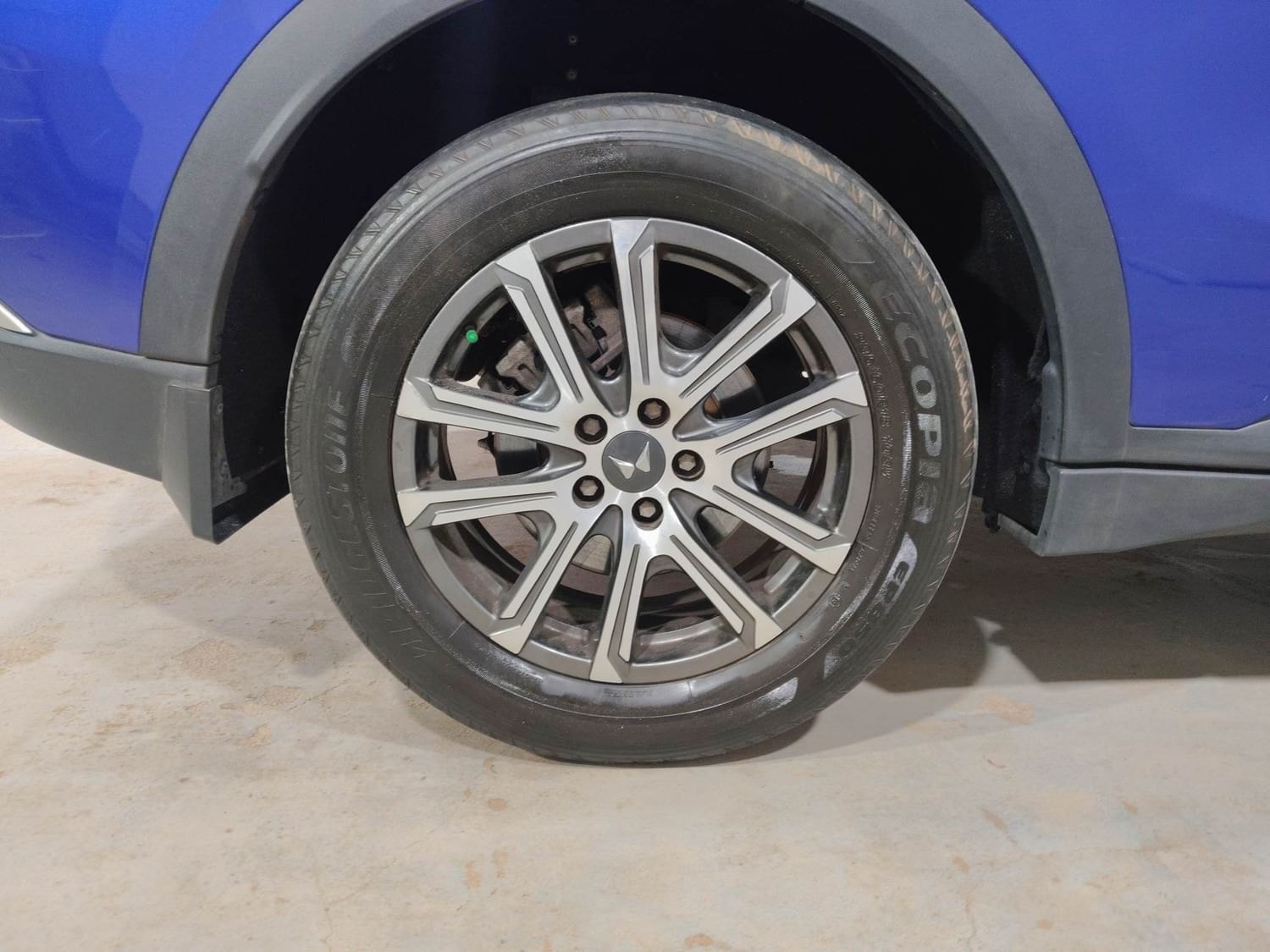 XUV700 image 33 XUV700 image 33