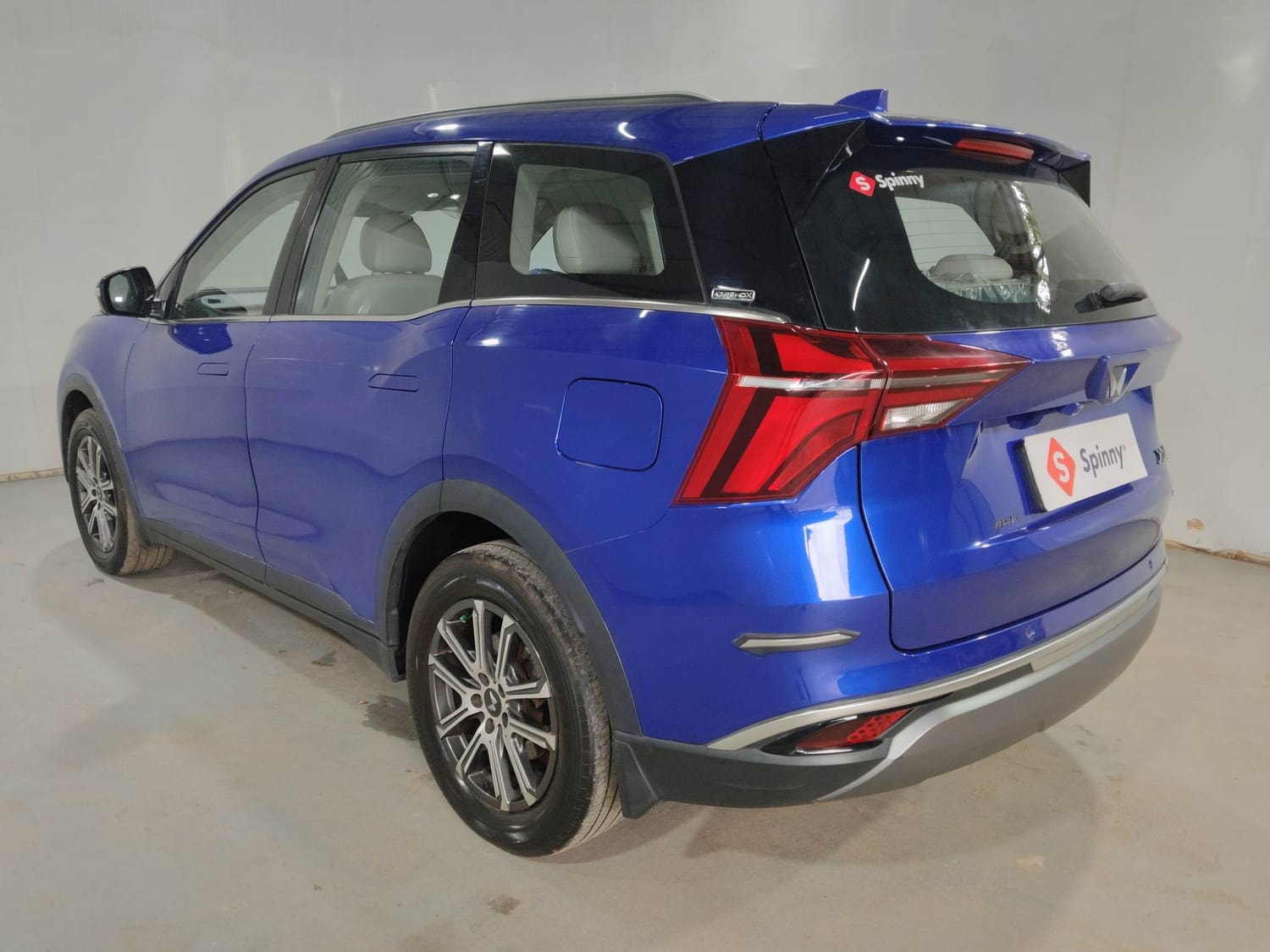 XUV700 image 3 XUV700 image 3