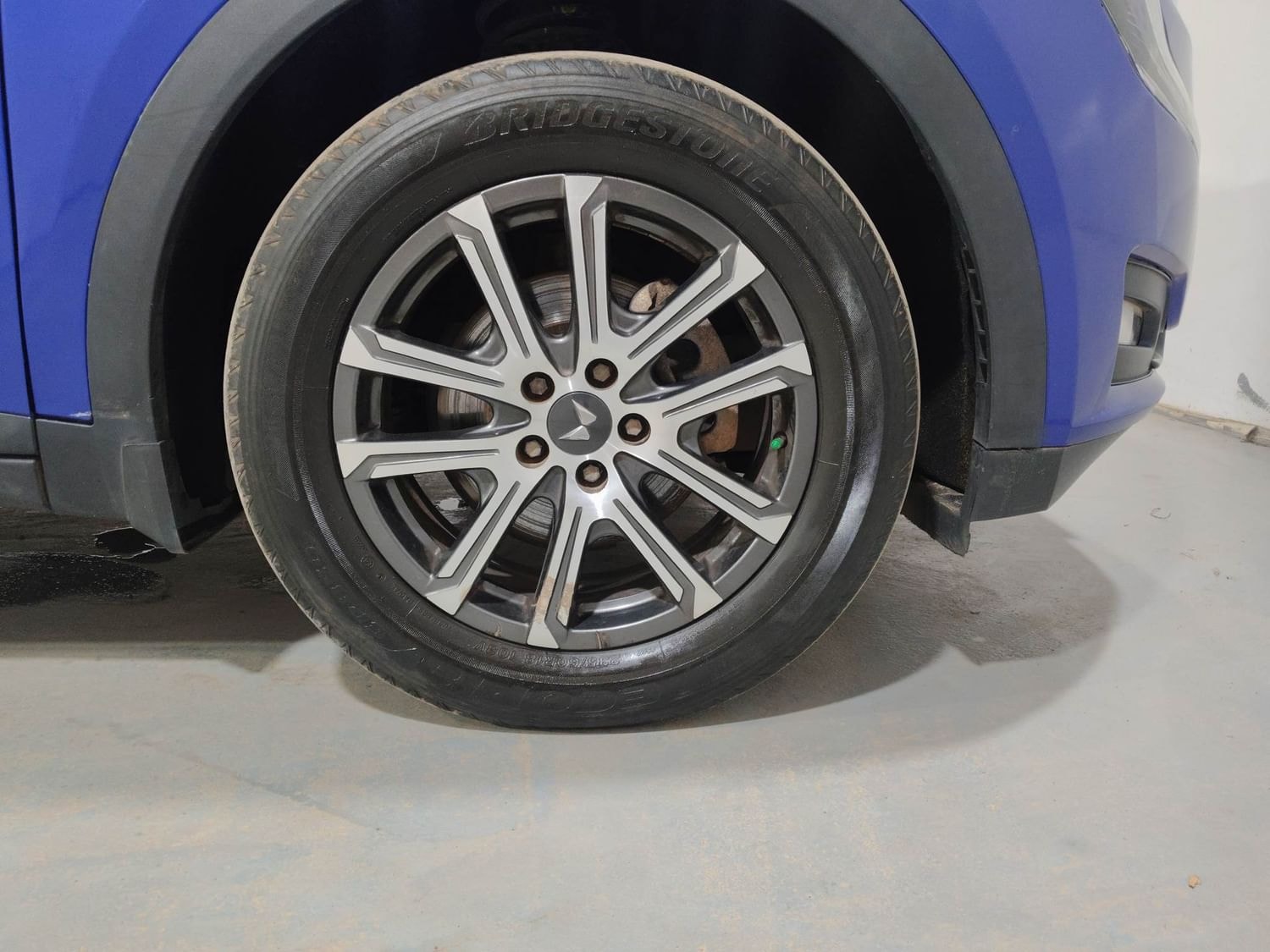 XUV700 image 32 XUV700 image 32