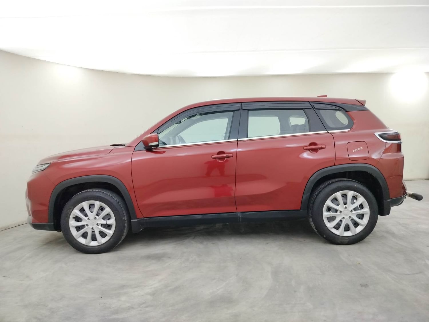 Urban Cruiser Hyryder image 2 Urban Cruiser Hyryder image 2