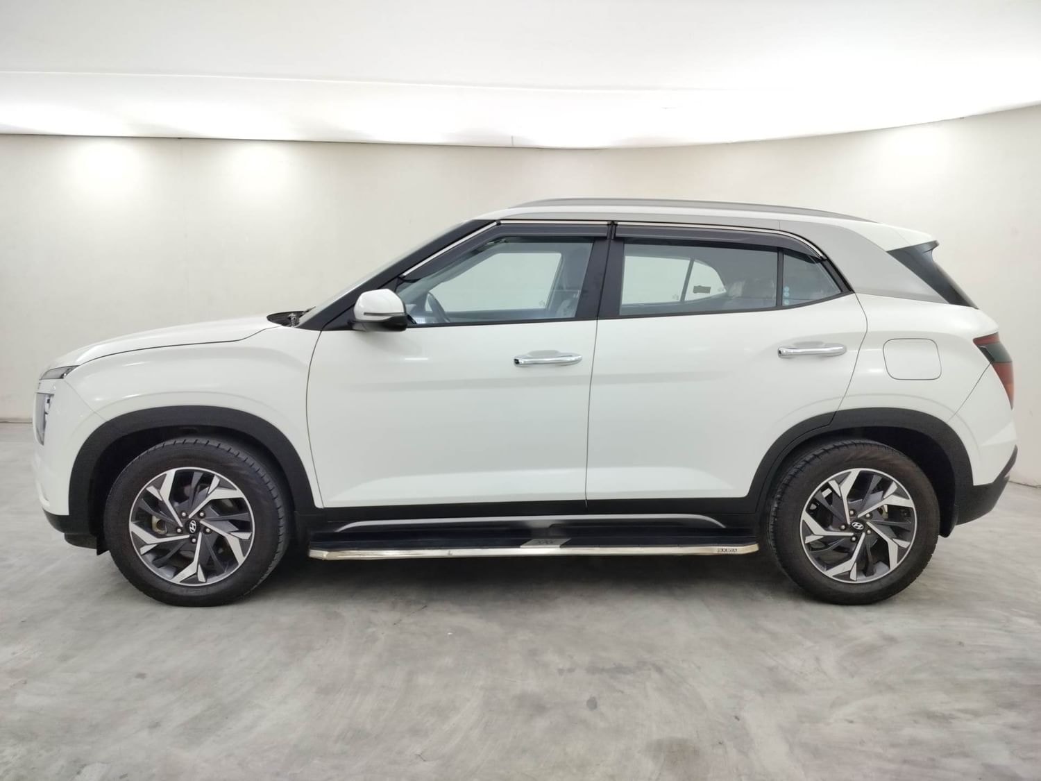 Creta image 2 Creta image 2