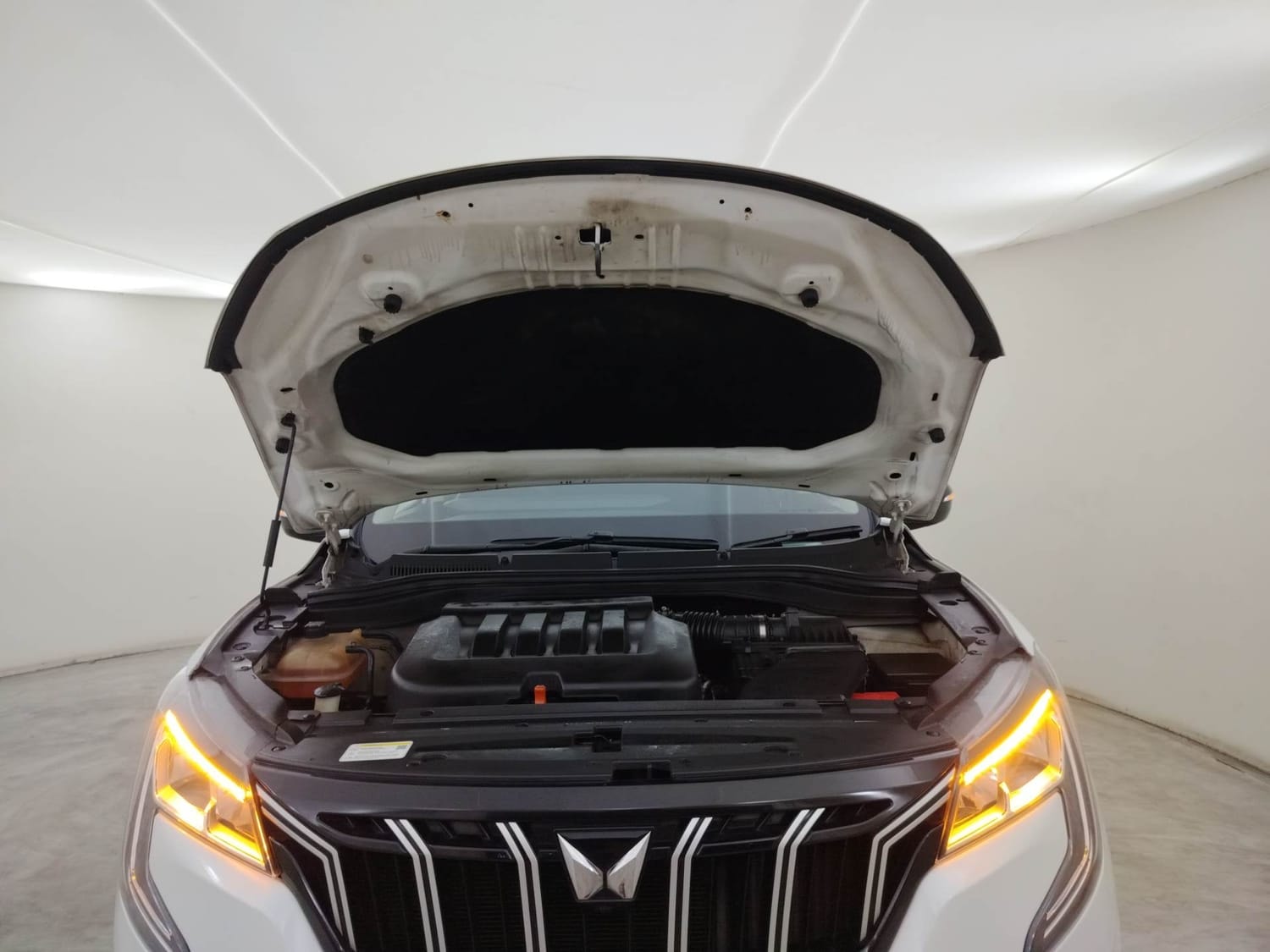 XUV700 image 27 XUV700 image 27