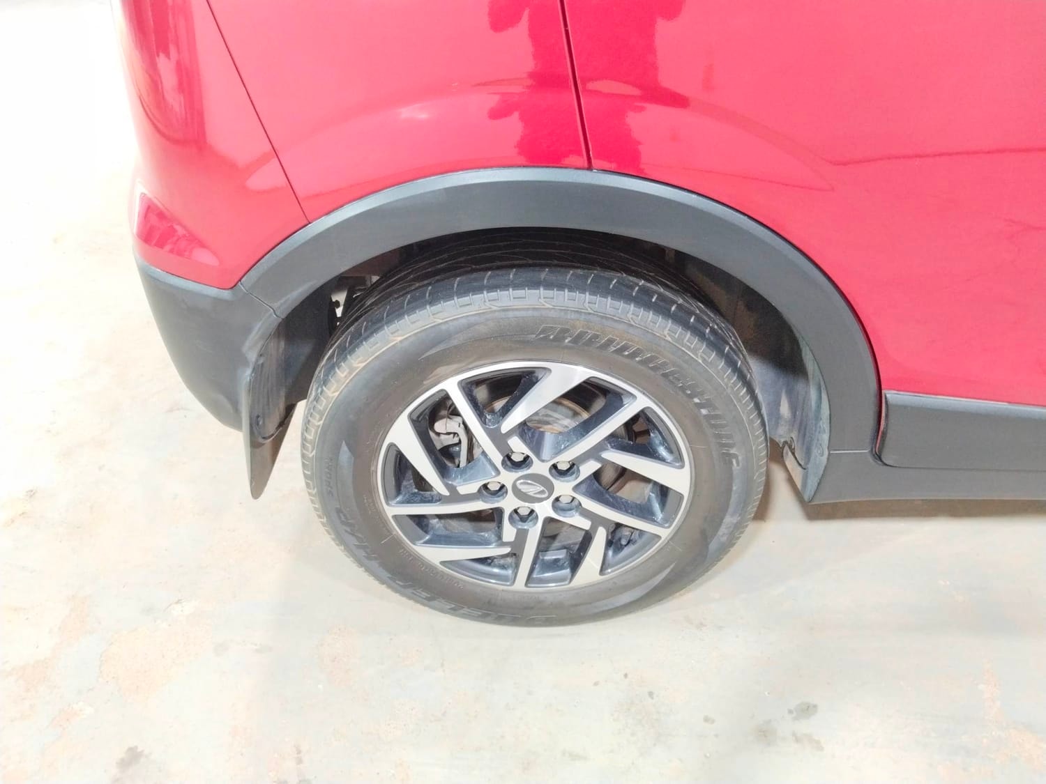 XUV300 image 33 XUV300 image 33