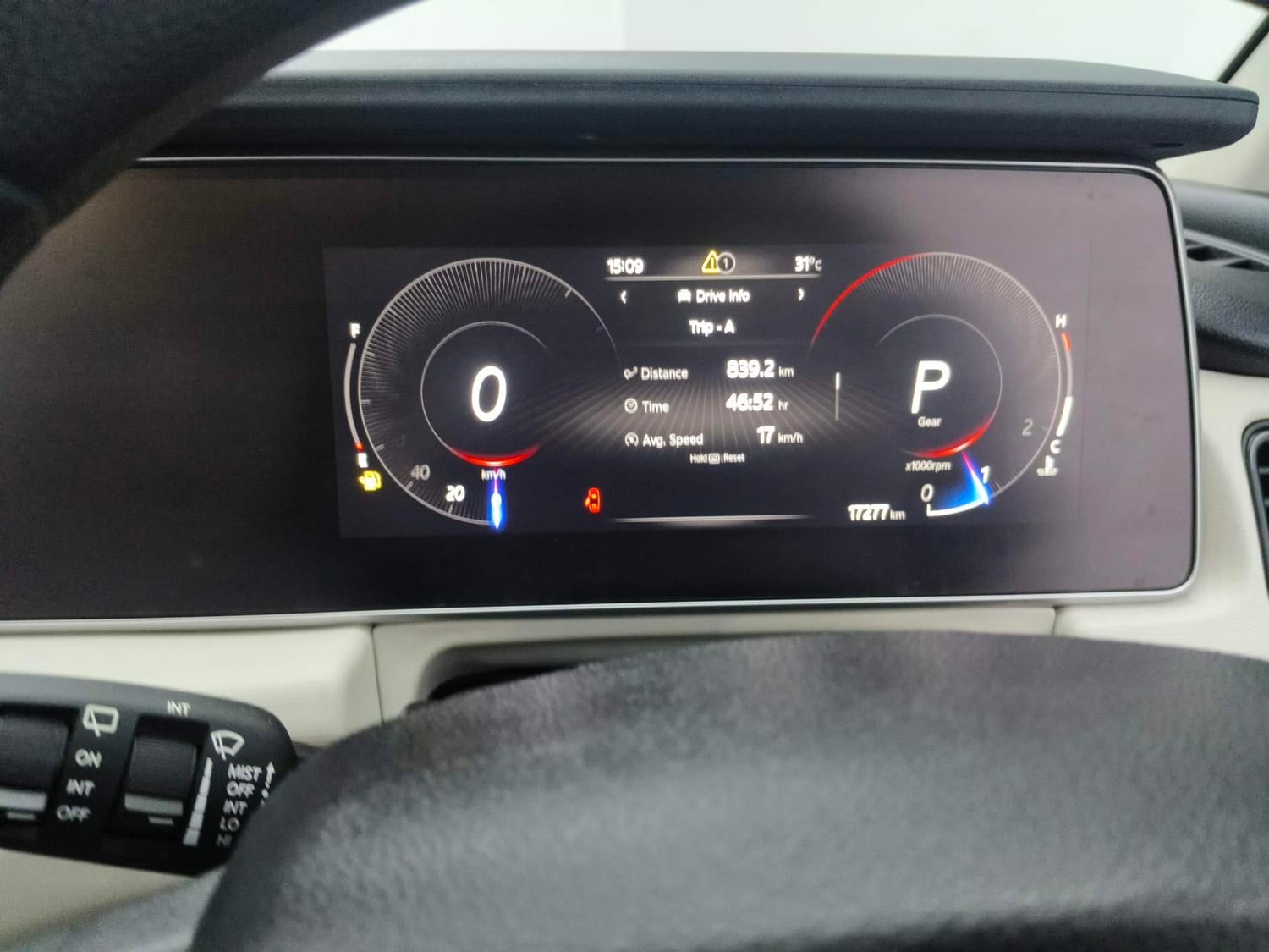 XUV700 image 15 XUV700 image 15