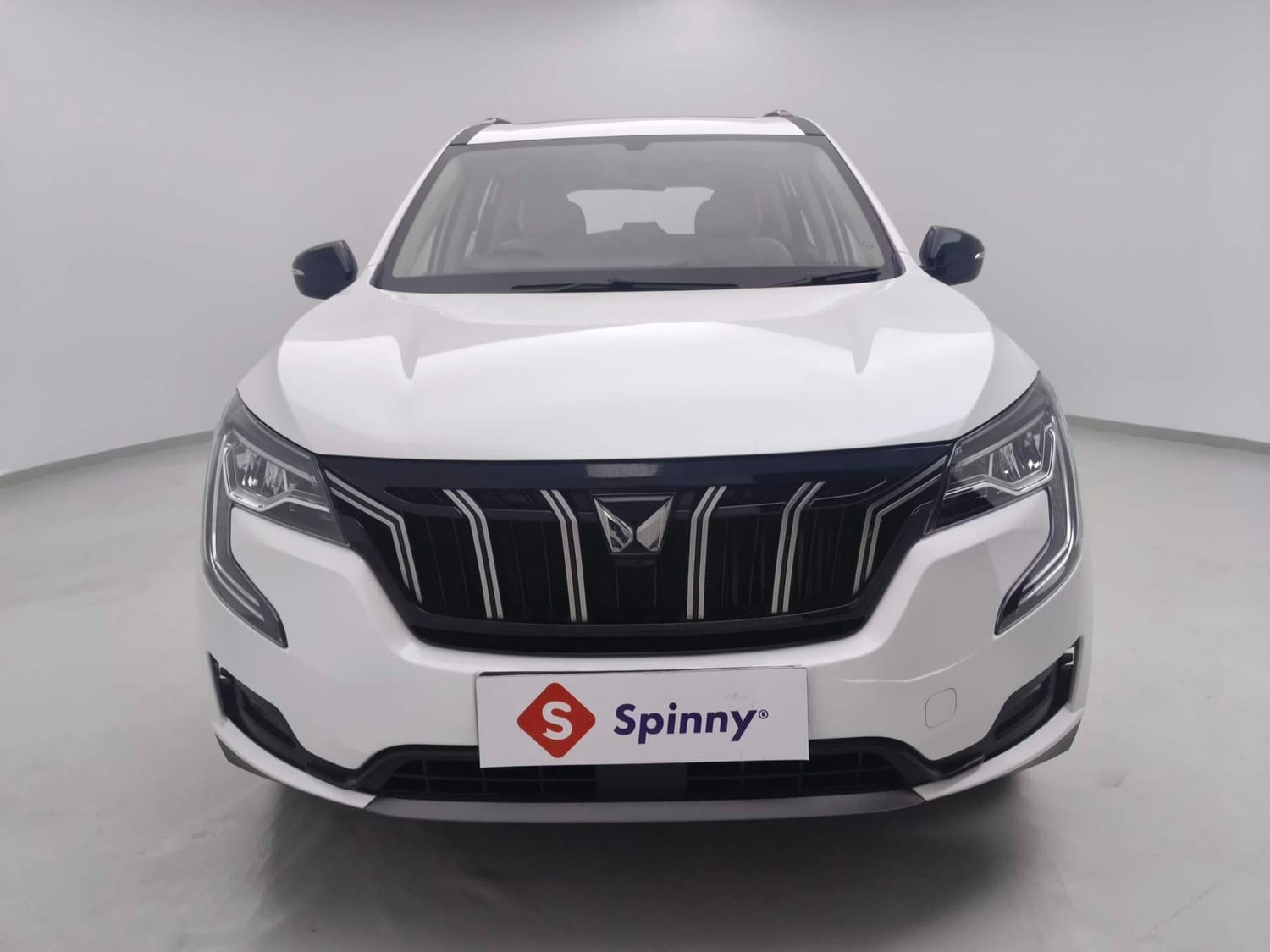 XUV700 image 8 XUV700 image 8