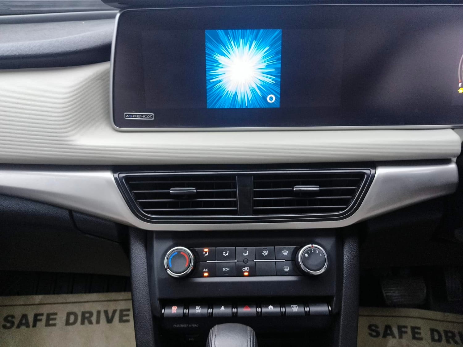 XUV700 image 13 XUV700 image 13