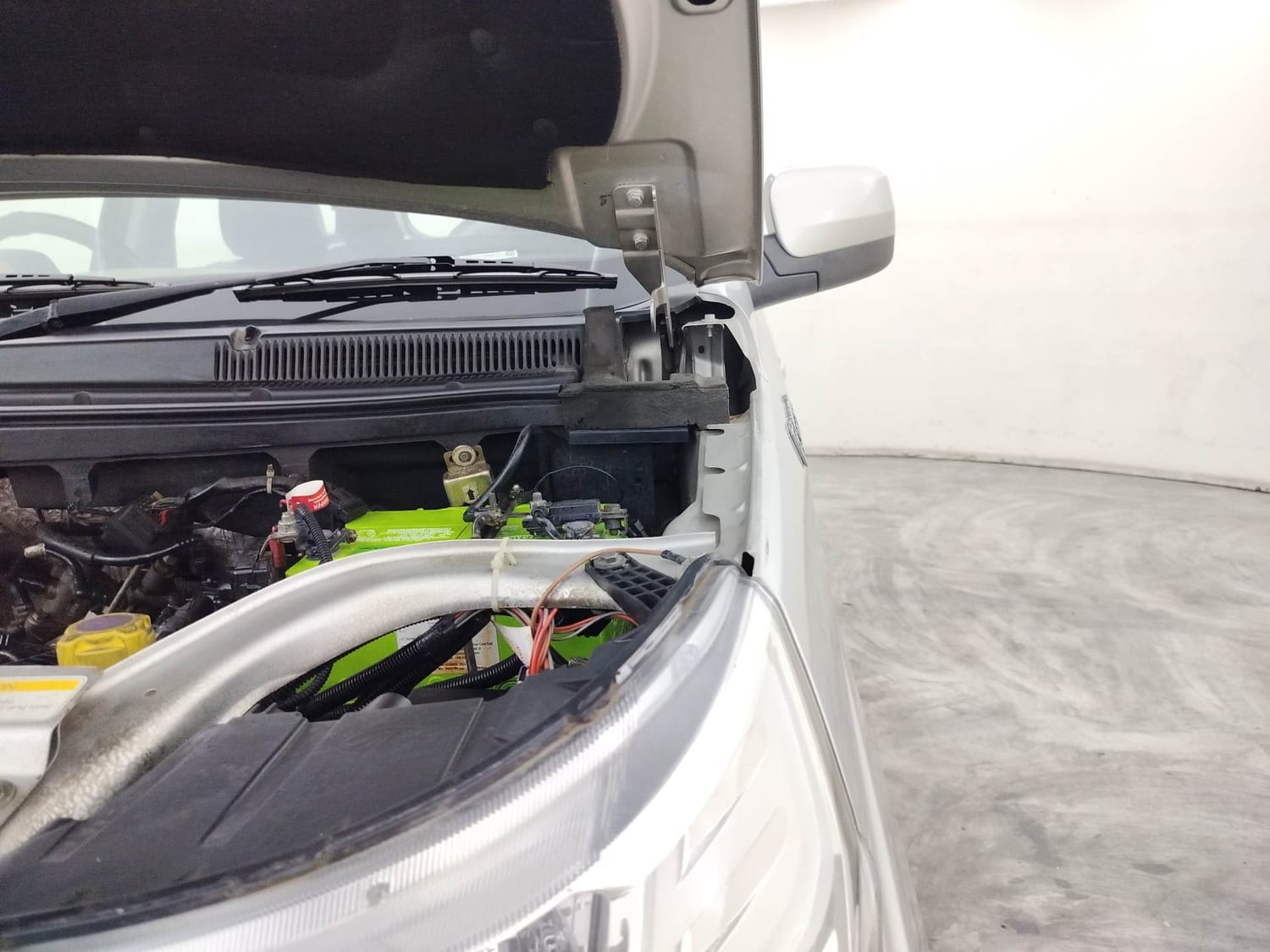 TUV300 image 30 TUV300 image 30