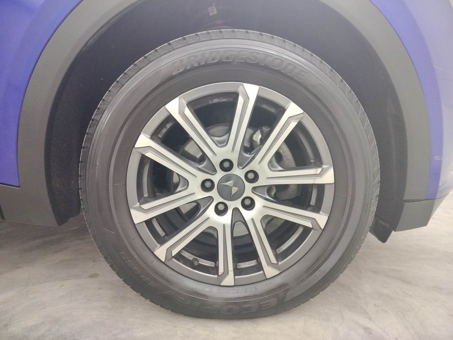 XUV700 image 32 XUV700 image 32